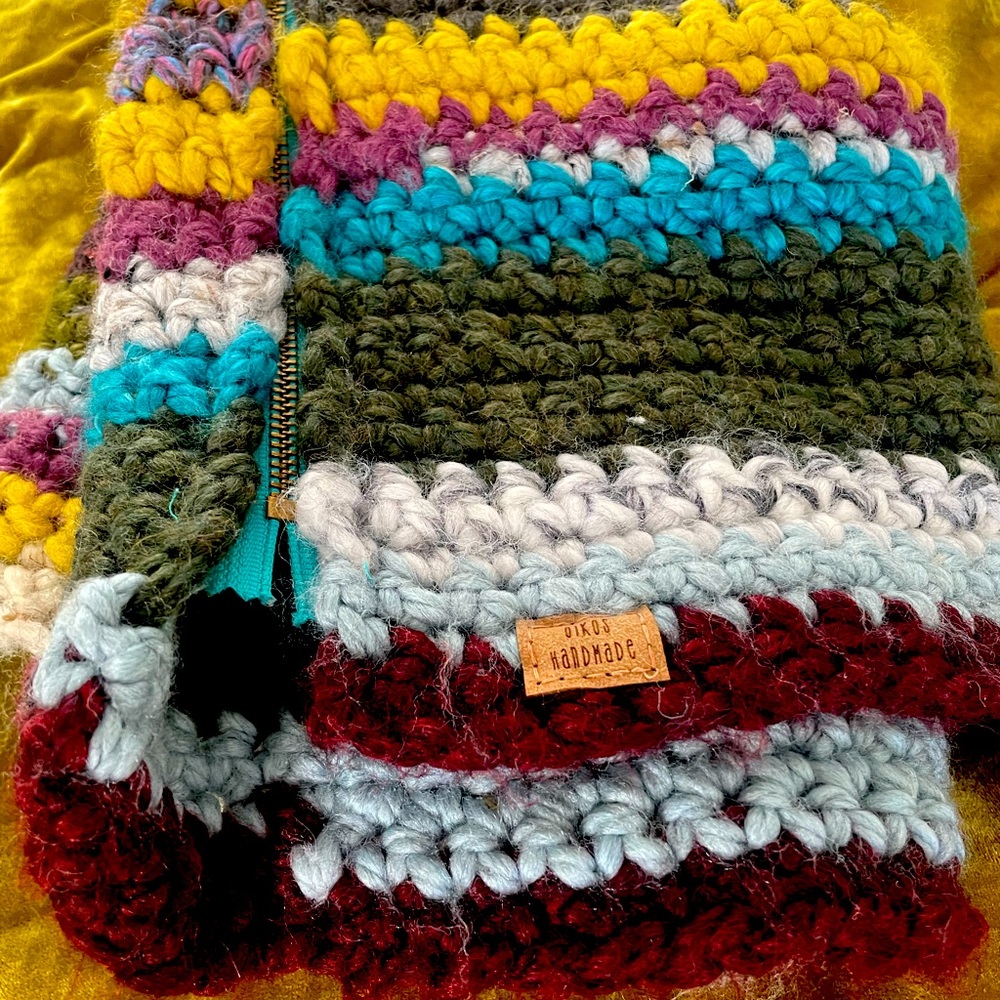 Knit cowl scarf